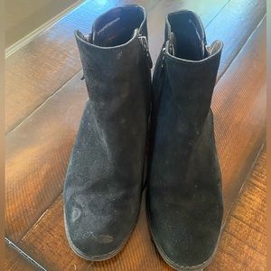 Used BLONDO suede waterproof booties size 11